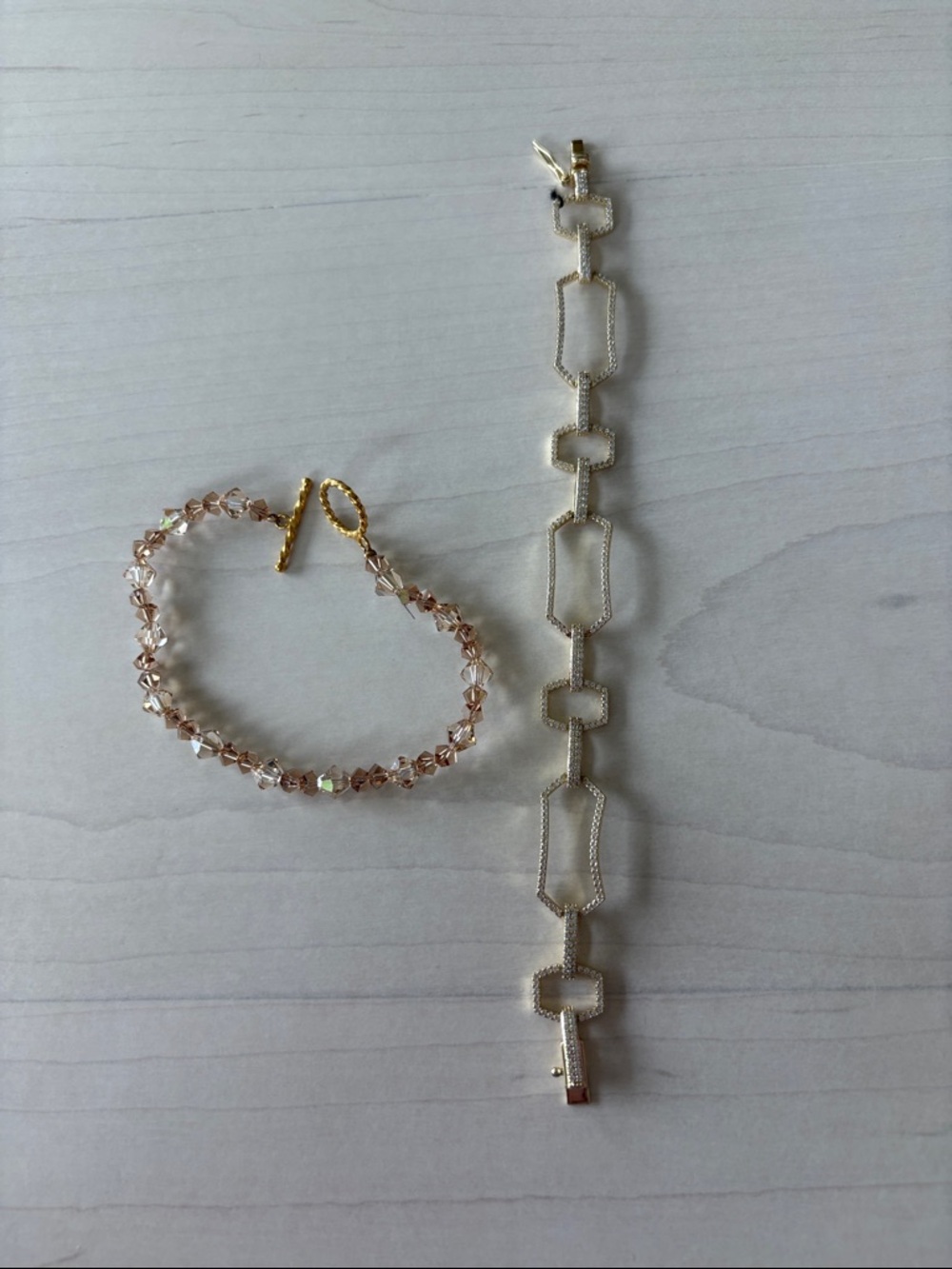 Gold Geometric Link Bracelet with Pink Crystal Bead Accent